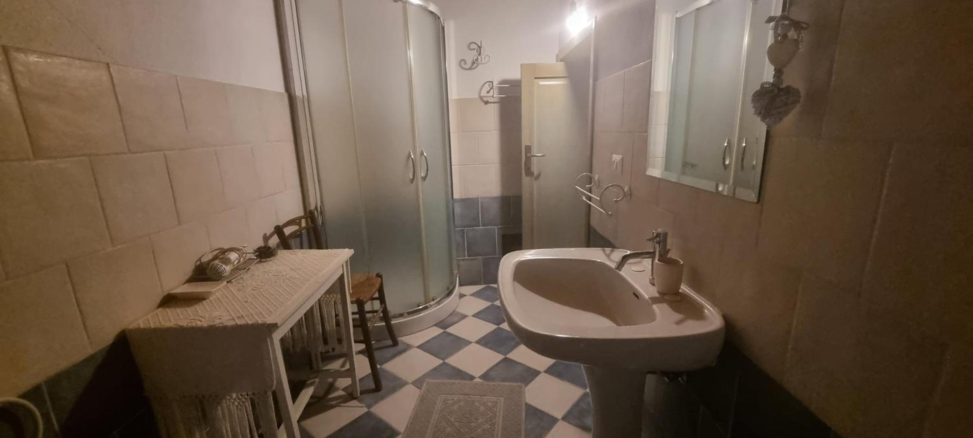B&B Di Luisa Ledda Ales Екстериор снимка